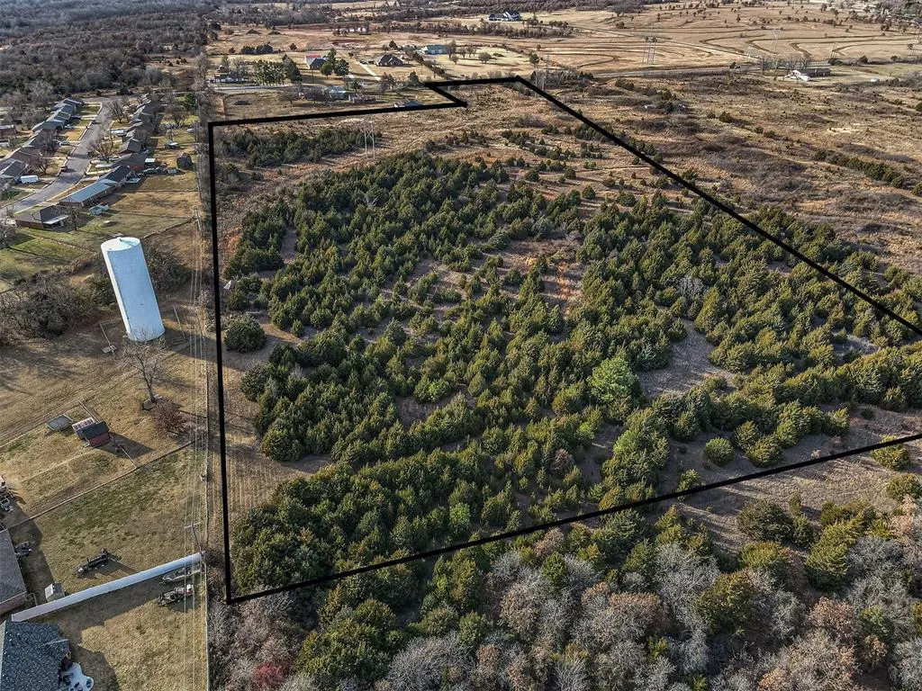 Photo 3 — Dobbs Road, Harrah, OK 73045