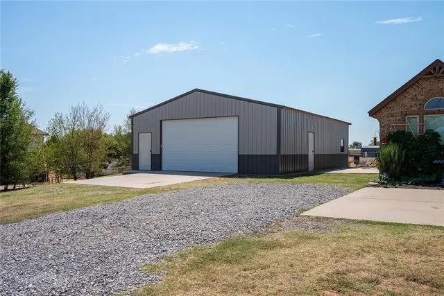 Photo 3 — 2265 County Road 1258, Blanchard, OK 73010