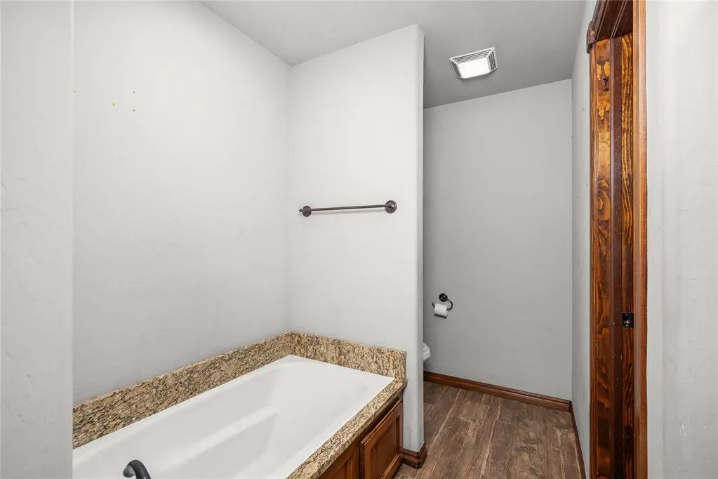 Photo 14 — 2265 County Road 1258, Blanchard, OK 73010