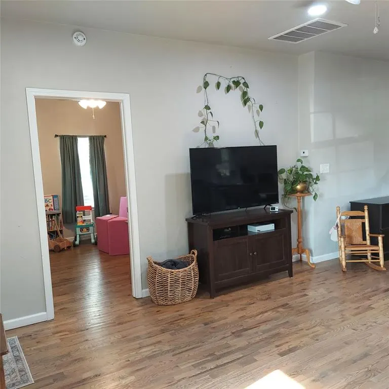 Photo 6 — 804 N Admire Avenue, El Reno, OK 73036