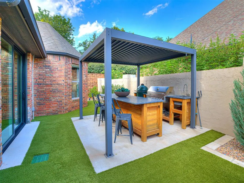 Photo 10 — 1065 Villas Creek Drive, Edmond, OK 73003
