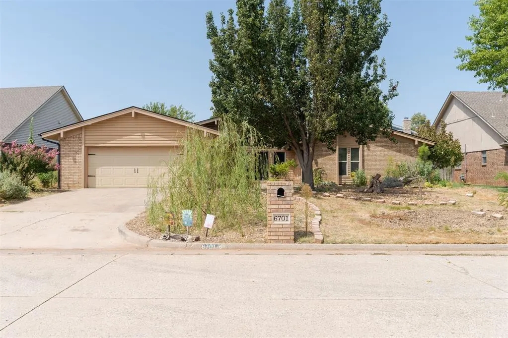 Photo 2 — 6701 Newman Drive, Oklahoma City, OK 73162
