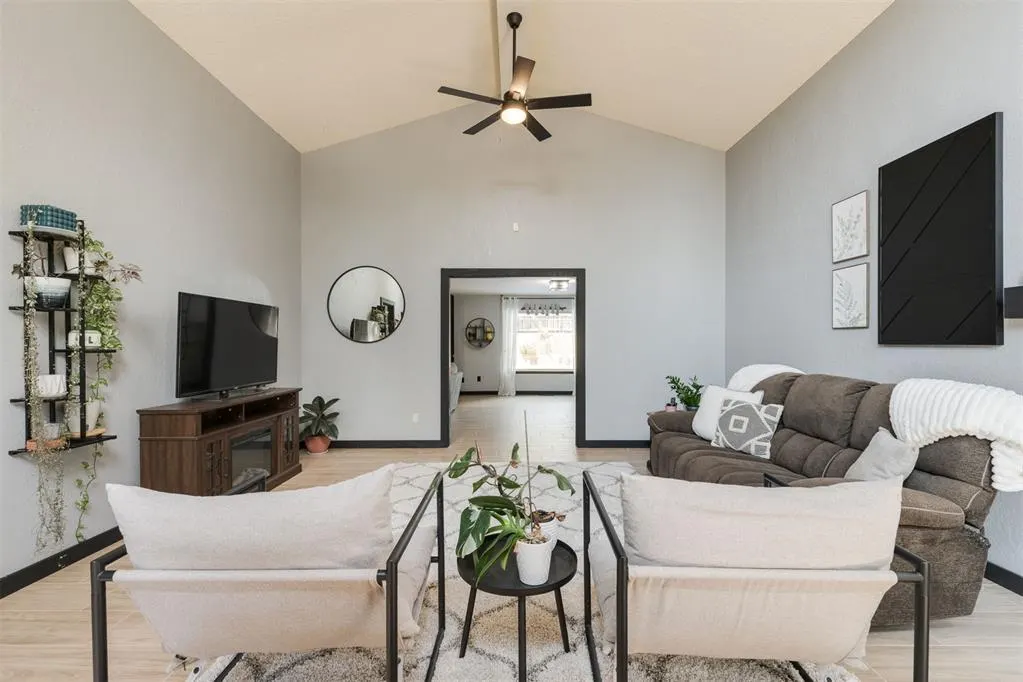 Photo 5 — 6701 Newman Drive, Oklahoma City, OK 73162