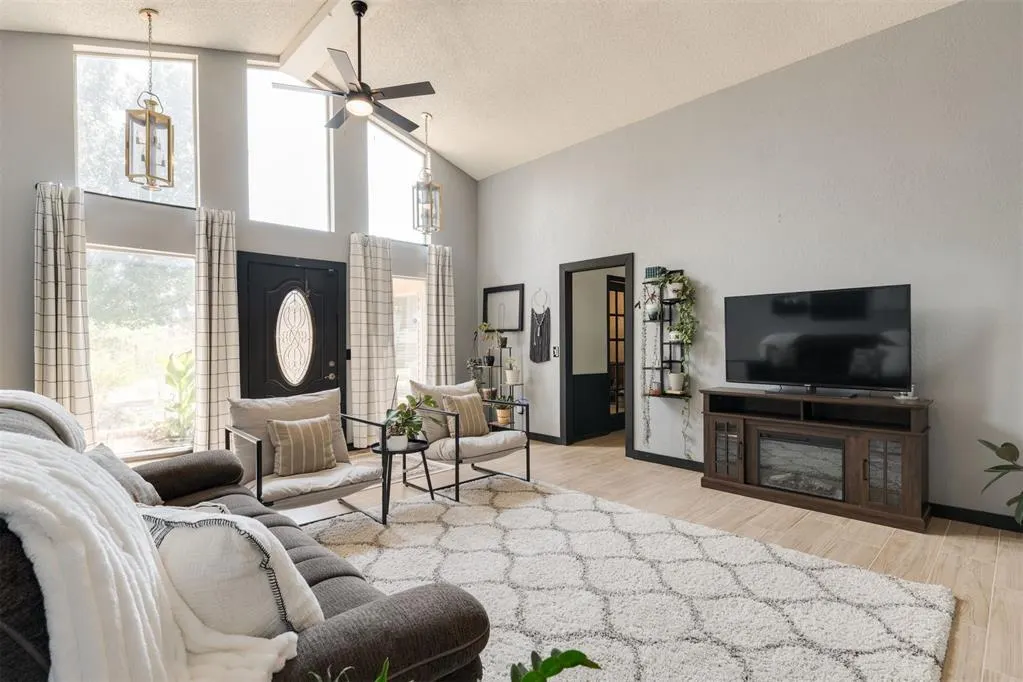 Photo 8 — 6701 Newman Drive, Oklahoma City, OK 73162