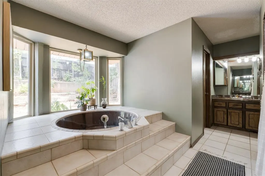 Photo 37 — 6701 Newman Drive, Oklahoma City, OK 73162