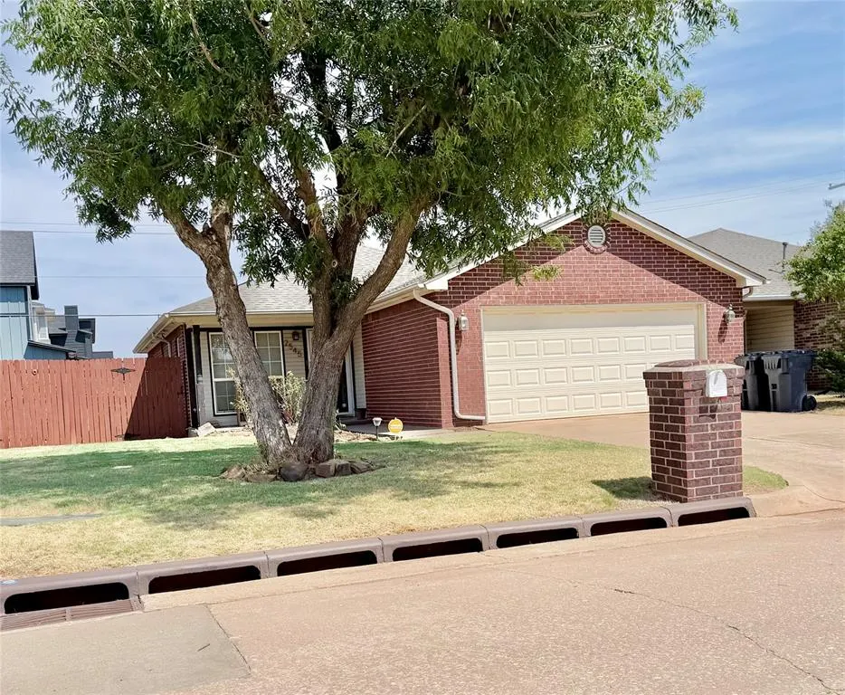 Photo 2 — 2545 Lynn Lane, Oklahoma City, OK 73120