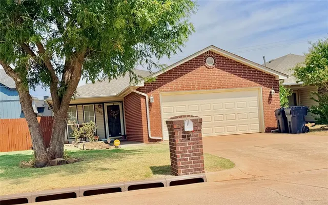 Photo 3 — 2545 Lynn Lane, Oklahoma City, OK 73120
