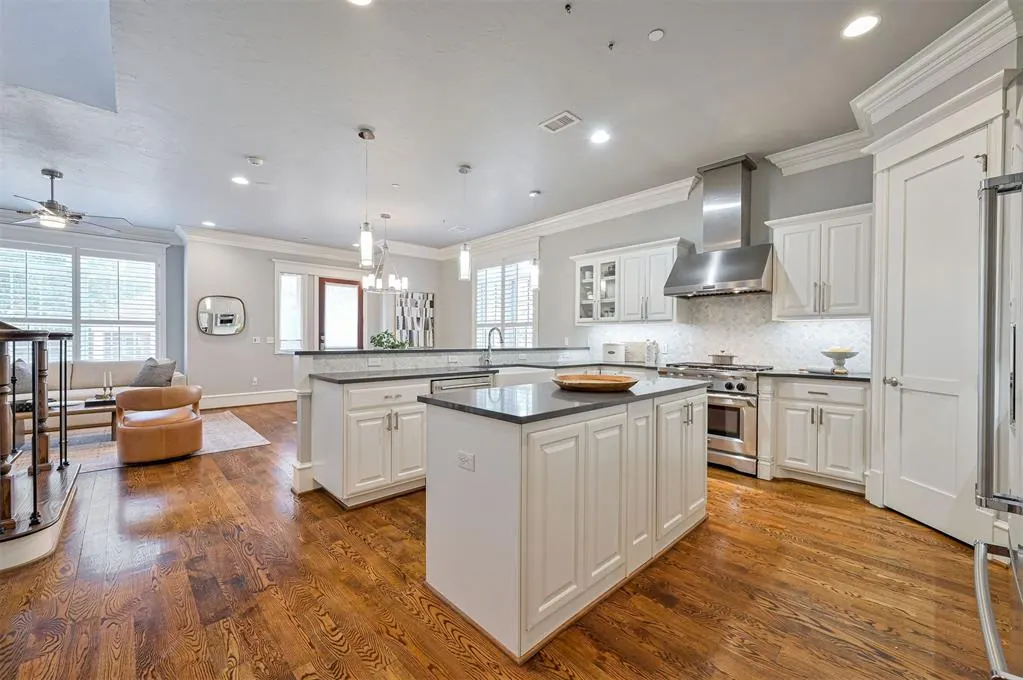 Photo 19 — 411 NE 1st Terrace, Oklahoma City, OK 73104