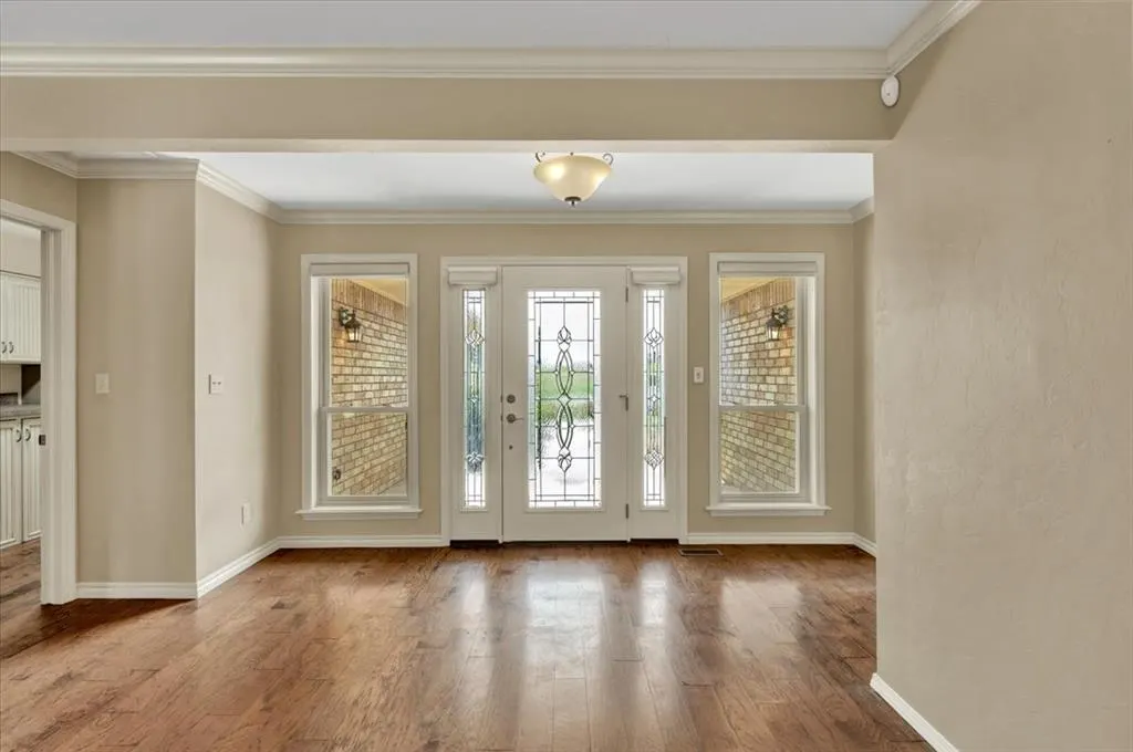 Photo 6 — 2807 W Royal Oaks Drive, Pauls Valley, OK 73075