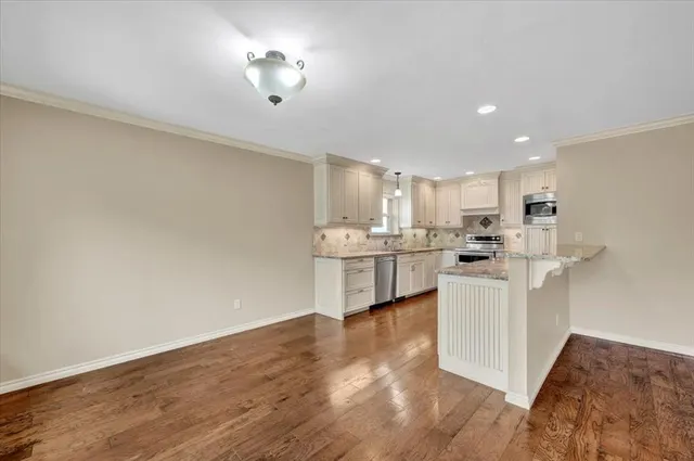 Photo 8 — 2807 W Royal Oaks Drive, Pauls Valley, OK 73075