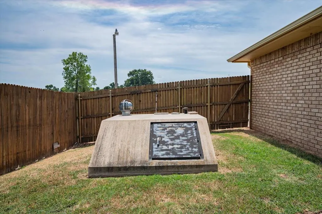 Photo 14 — 2807 W Royal Oaks Drive, Pauls Valley, OK 73075