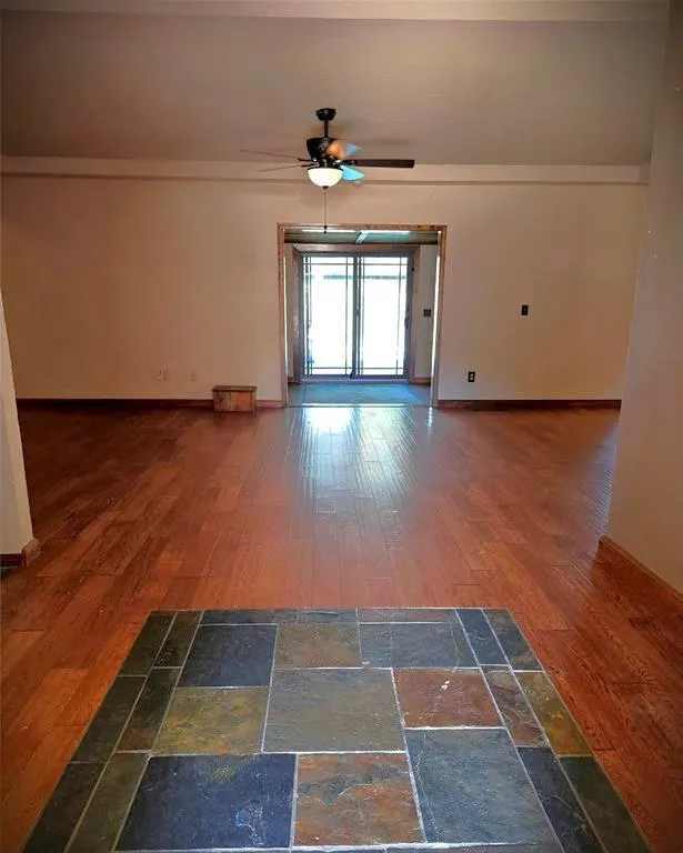 Photo 4 — 2517 W Olympic Drive, Yukon, OK 73099