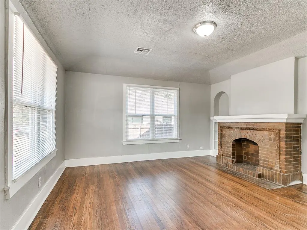 Photo 3 — 1527 NW 43rd Street, Oklahoma City, OK 73118