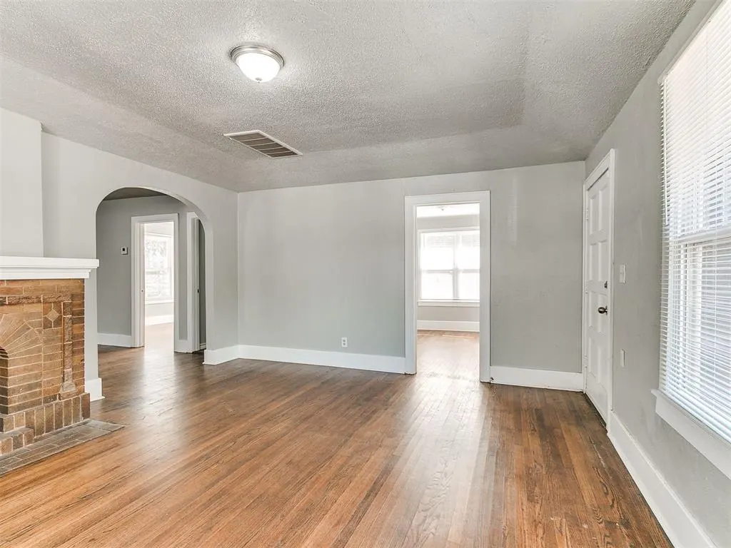 Photo 4 — 1527 NW 43rd Street, Oklahoma City, OK 73118