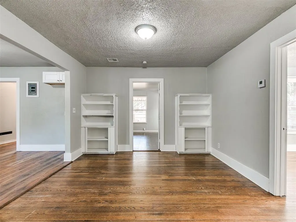 Photo 16 — 1527 NW 43rd Street, Oklahoma City, OK 73118