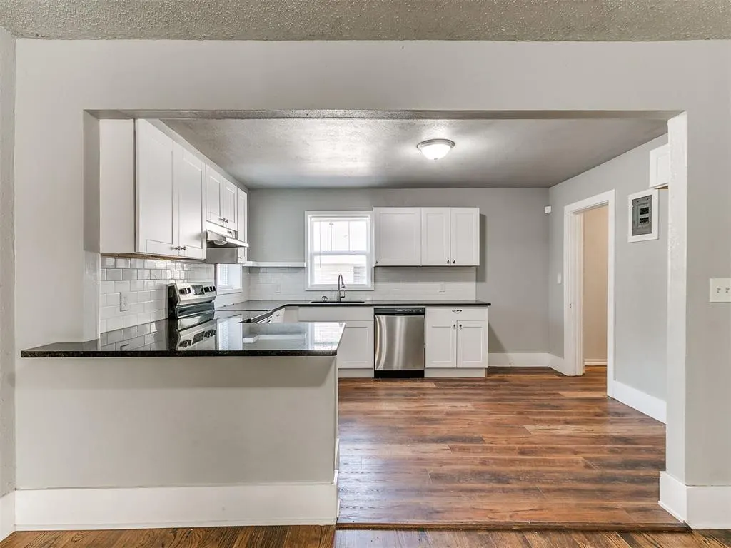 Photo 27 — 1527 NW 43rd Street, Oklahoma City, OK 73118