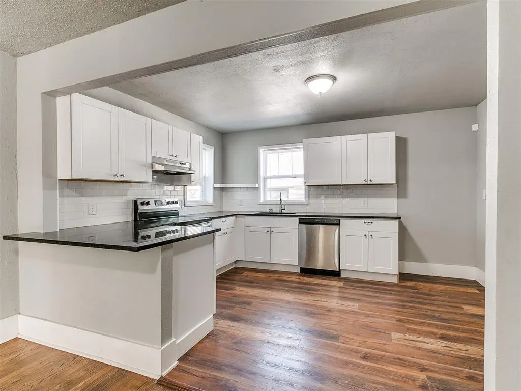 Photo 28 — 1527 NW 43rd Street, Oklahoma City, OK 73118