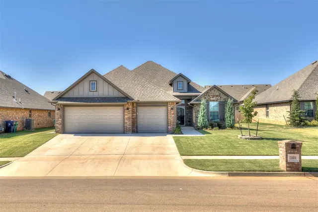 Photo 3 — 11604 NW 104th Street, Yukon, OK 73099