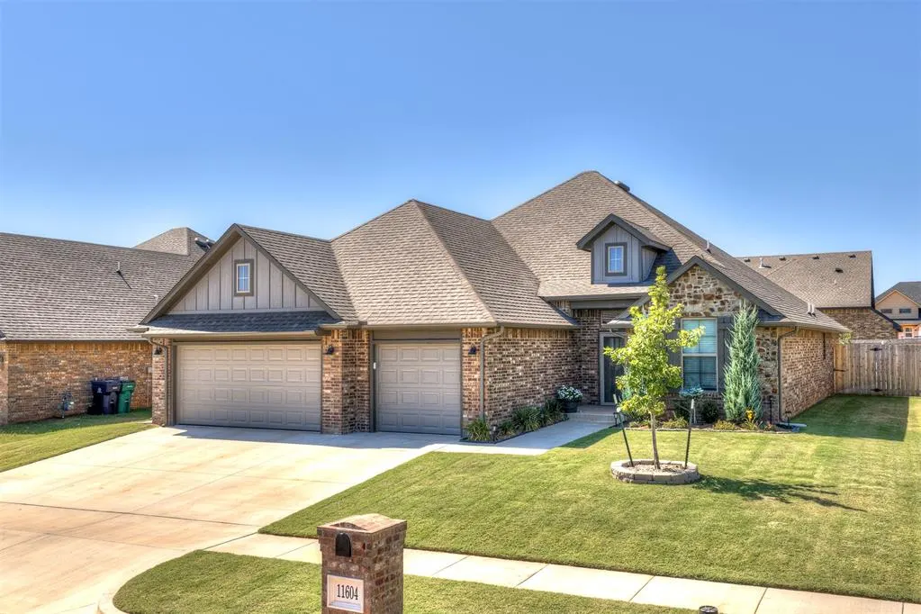 Photo 4 — 11604 NW 104th Street, Yukon, OK 73099
