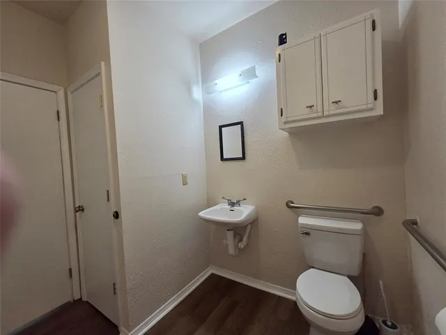 Photo 8 — 214 N Oklahoma Avenue, Shawnee, OK 74801
