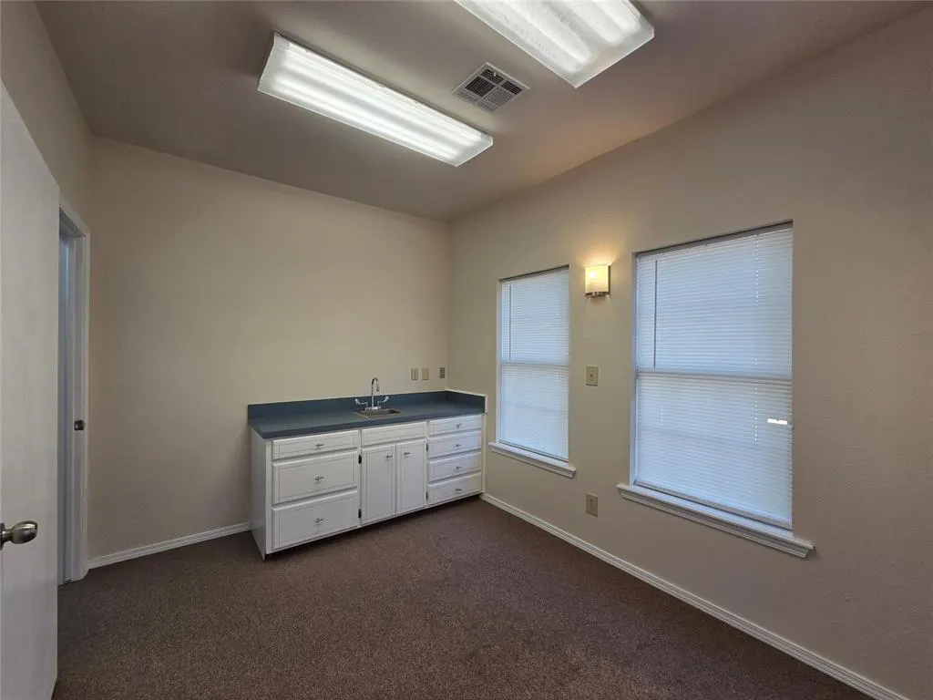 Photo 13 — 214 N Oklahoma Avenue, Shawnee, OK 74801