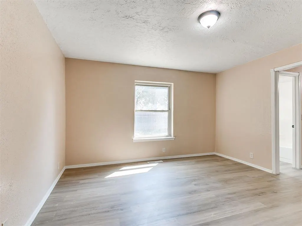 Photo 18 — 1016 S Neptune Road, Edmond, OK 73003