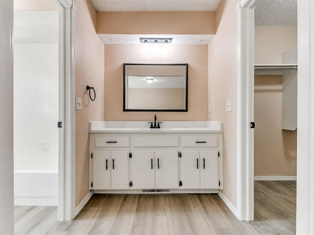 Photo 19 — 1016 S Neptune Road, Edmond, OK 73003