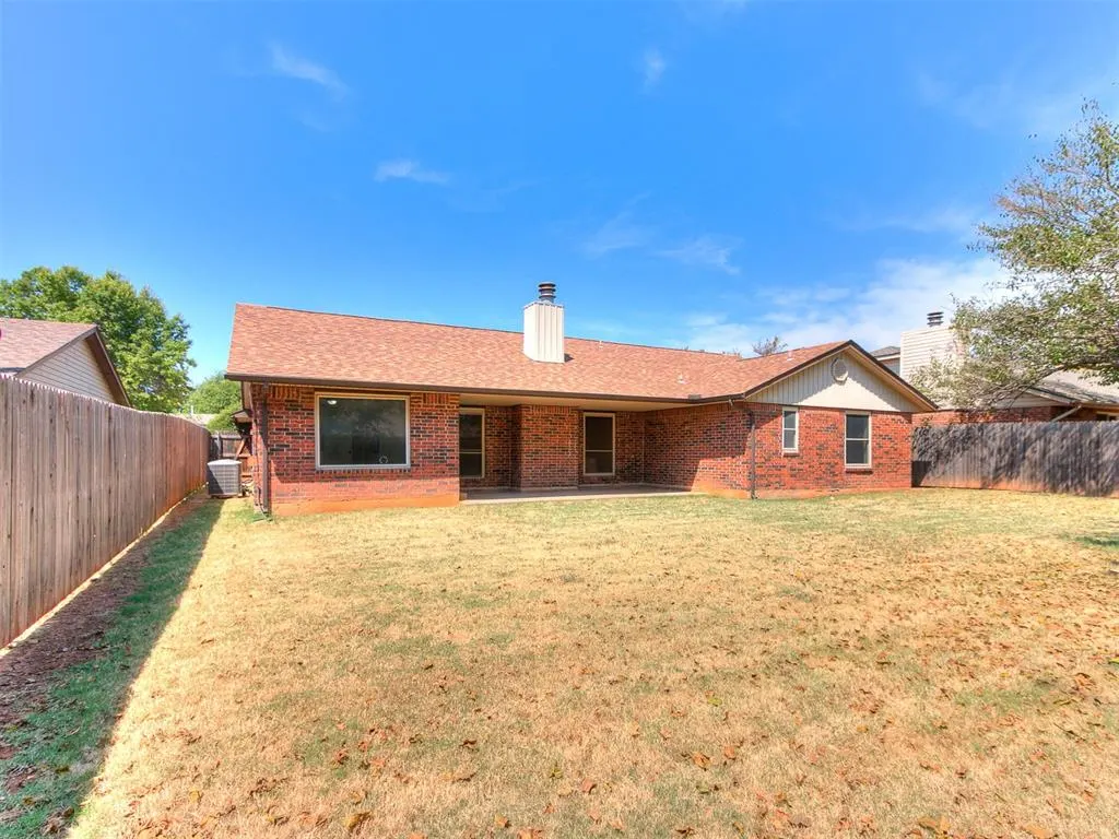 Photo 22 — 1016 S Neptune Road, Edmond, OK 73003