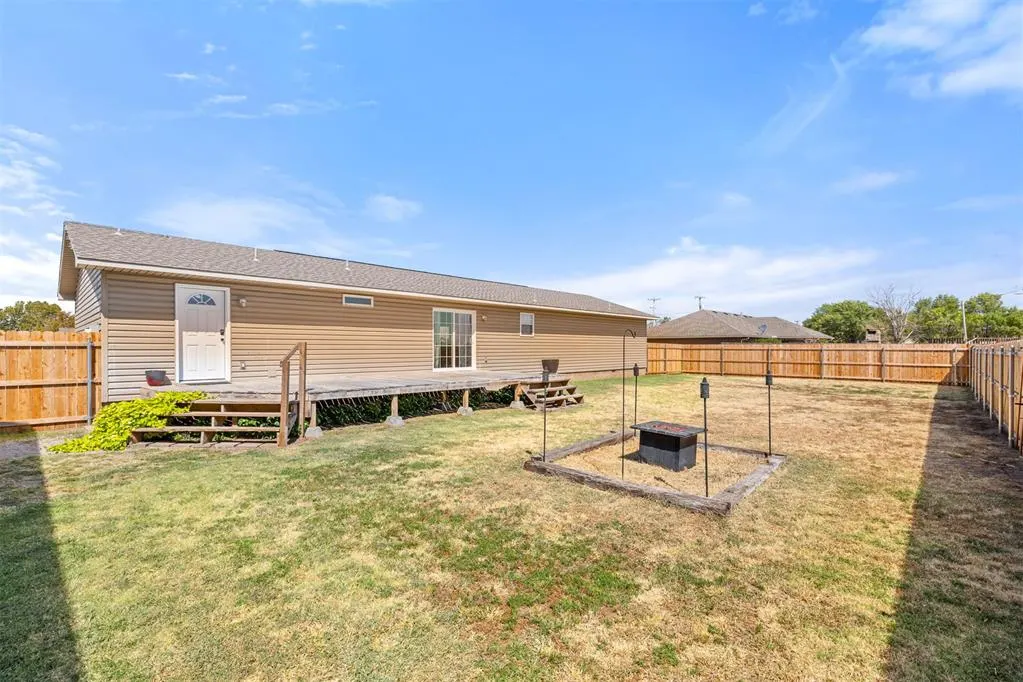 Photo 25 — 205 Chickasha Avenue, Amber, OK 73004