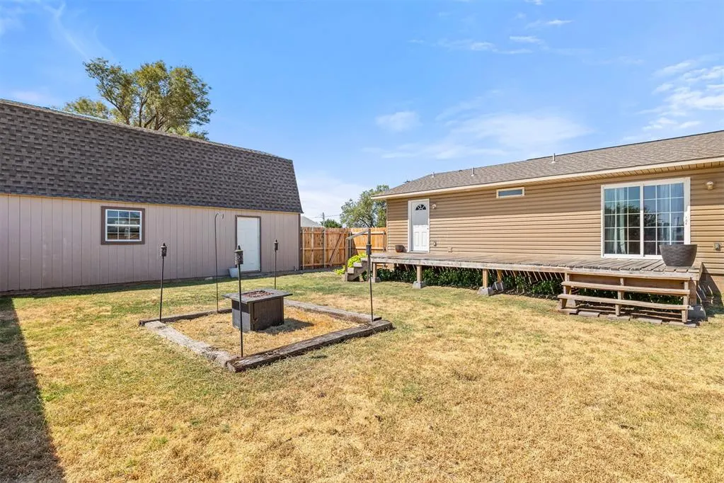 Photo 26 — 205 Chickasha Avenue, Amber, OK 73004