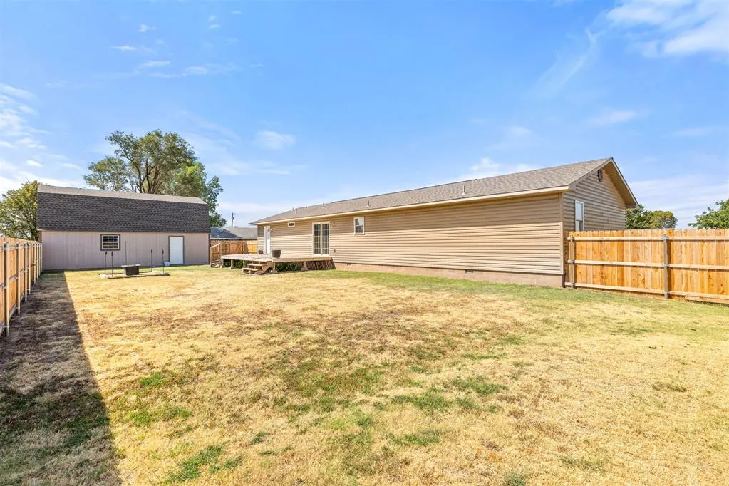 Photo 27 — 205 Chickasha Avenue, Amber, OK 73004
