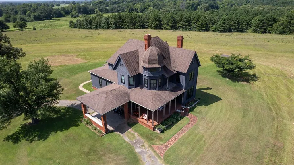 Photo 5 — 1253 N 4255 Road, Hugo, OK 74743