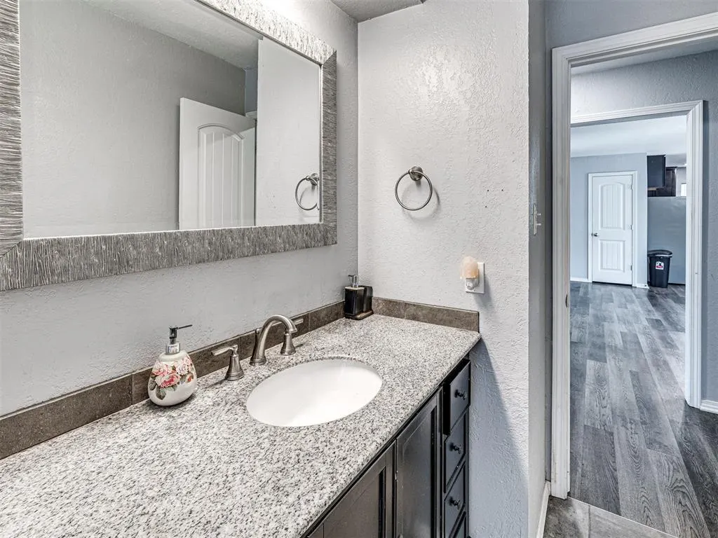 Photo 11 — 2103 N Tucker Avenue, Shawnee, OK 74804