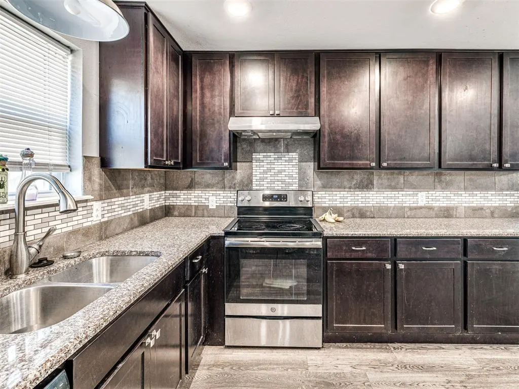 Photo 7 — 2103 N Tucker Avenue, Shawnee, OK 74804
