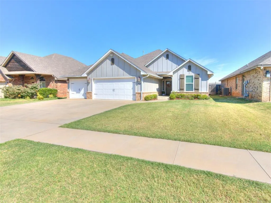 Photo 2 — 2309 Bretford Way, Norman, OK 73071
