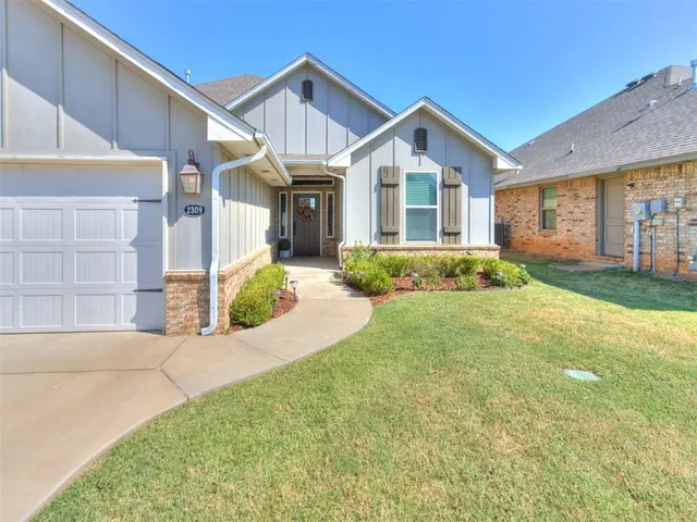 Photo 3 — 2309 Bretford Way, Norman, OK 73071