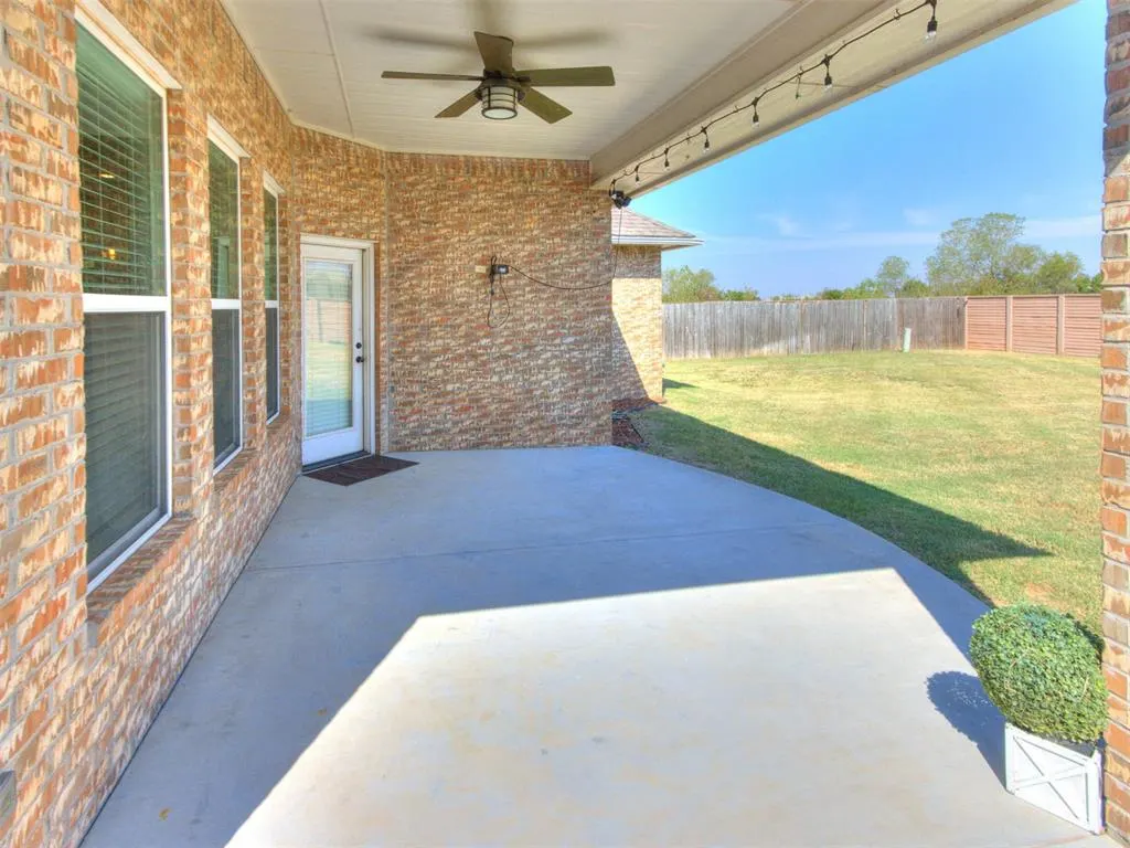 Photo 7 — 2309 Bretford Way, Norman, OK 73071