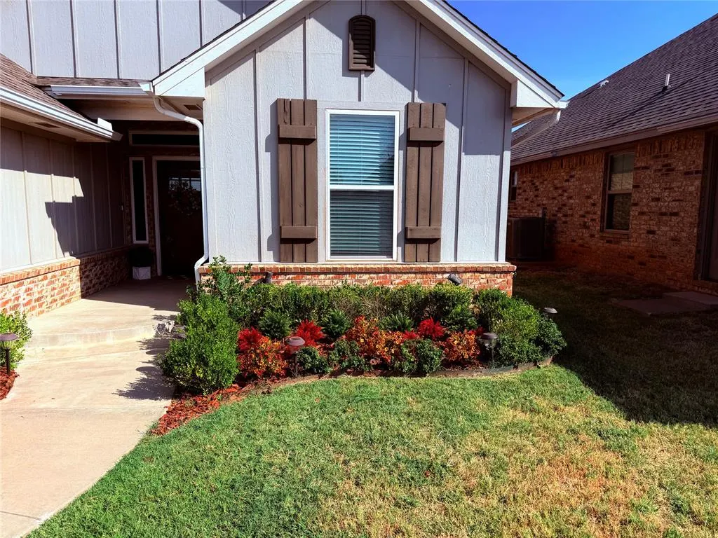Photo 4 — 2309 Bretford Way, Norman, OK 73071