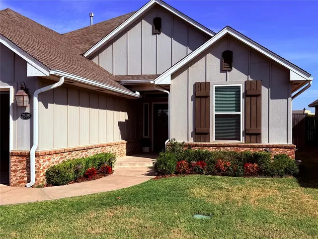 Photo 5 — 2309 Bretford Way, Norman, OK 73071