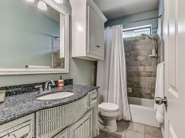 Photo 7 — 2601 Ashebriar Lane, Edmond, OK 73034