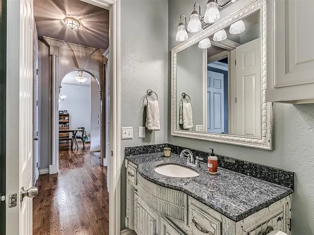 Photo 8 — 2601 Ashebriar Lane, Edmond, OK 73034