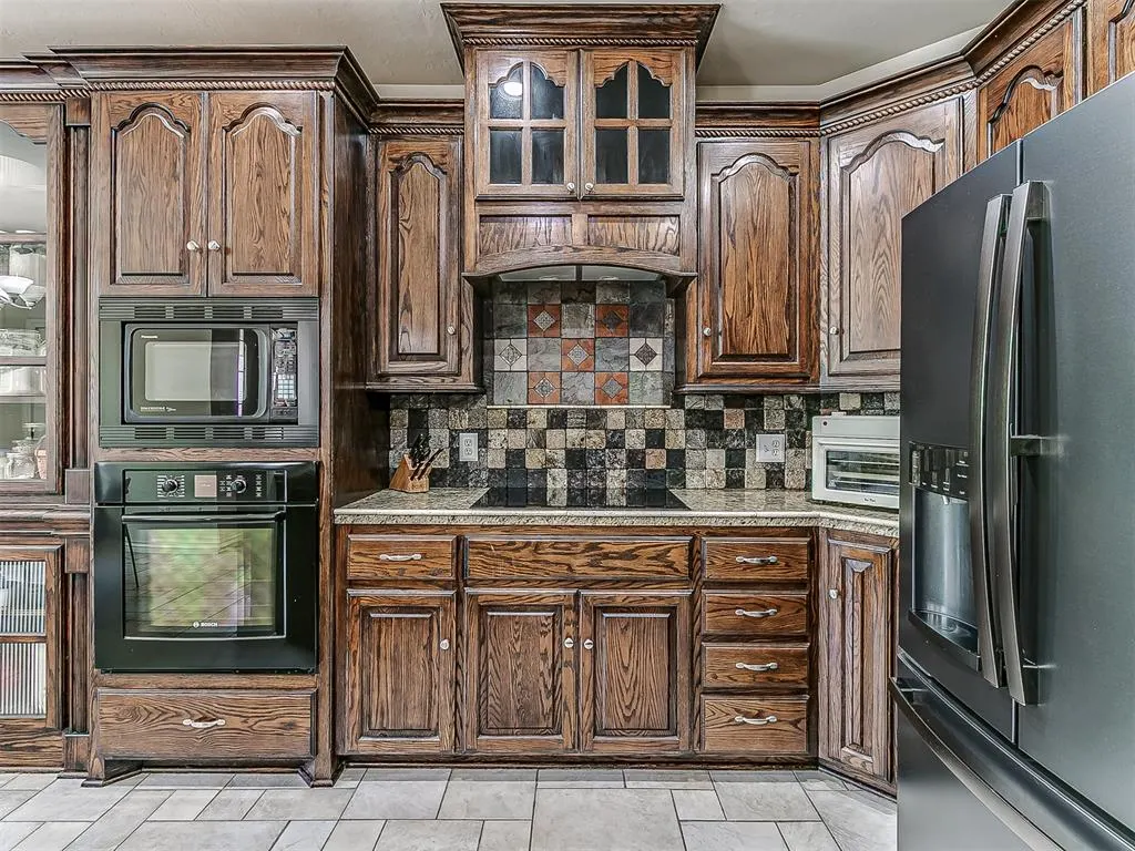 Photo 23 — 2601 Ashebriar Lane, Edmond, OK 73034