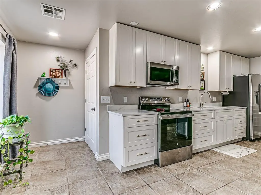 Photo 32 — 2601 Ashebriar Lane, Edmond, OK 73034