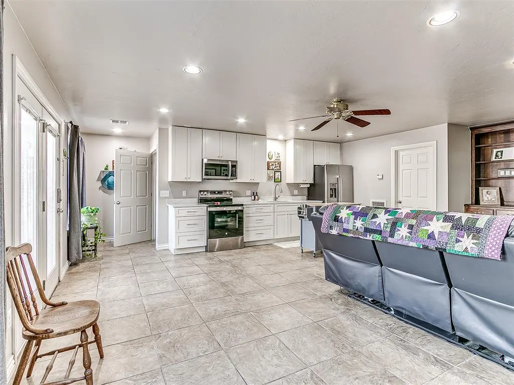 Photo 35 — 2601 Ashebriar Lane, Edmond, OK 73034