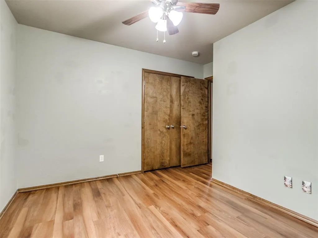 Photo 12 — 4220 Notting Hill Drive, Oklahoma City, OK 73160