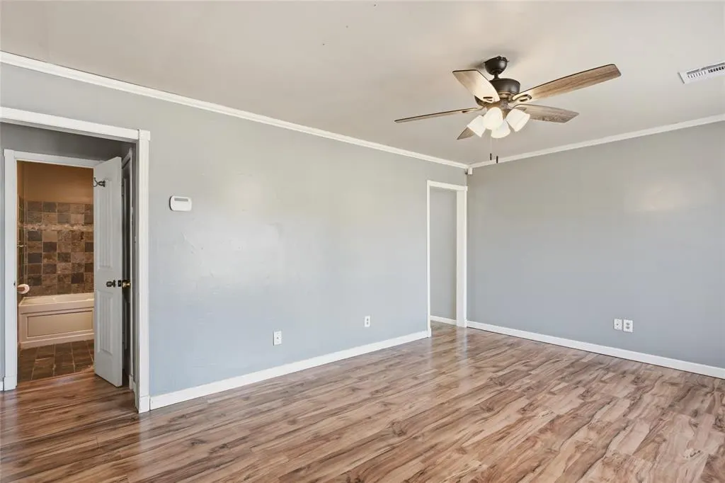 Photo 3 — 548 E Ercoupe Drive, Midwest City, OK 73110