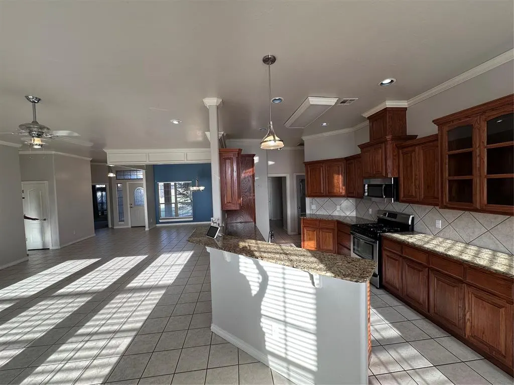 Photo 10 — 13801 Robinson Court, Oklahoma City, OK 73170