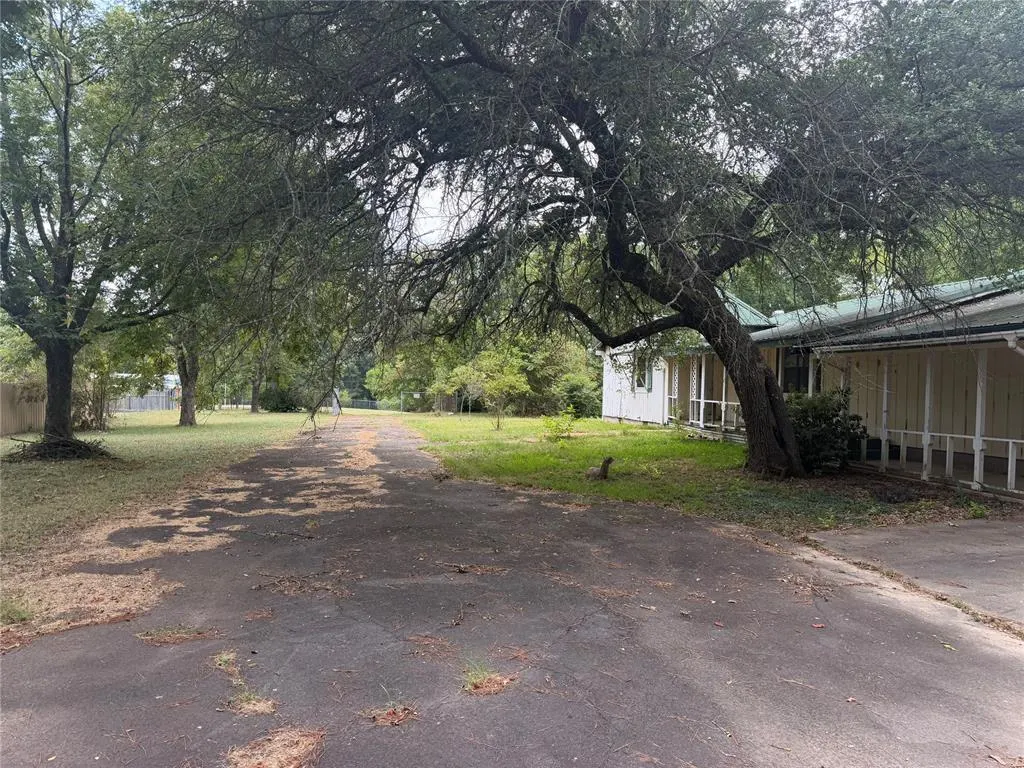 Photo 5 — 1822 N US Hwy 259 Highway, Broken Bow, OK 74728