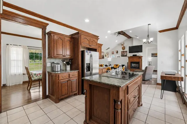 Photo 7 — 407 Dana Lane, McLoud, OK 74851