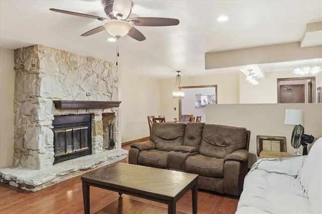 Photo 6 — 111 The Hills Street, Clinton, OK 73601